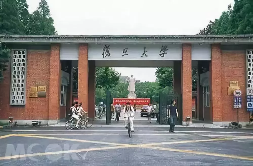 985院校大门:4所古典,9所庄重,8所气派,18所简洁__凤凰网