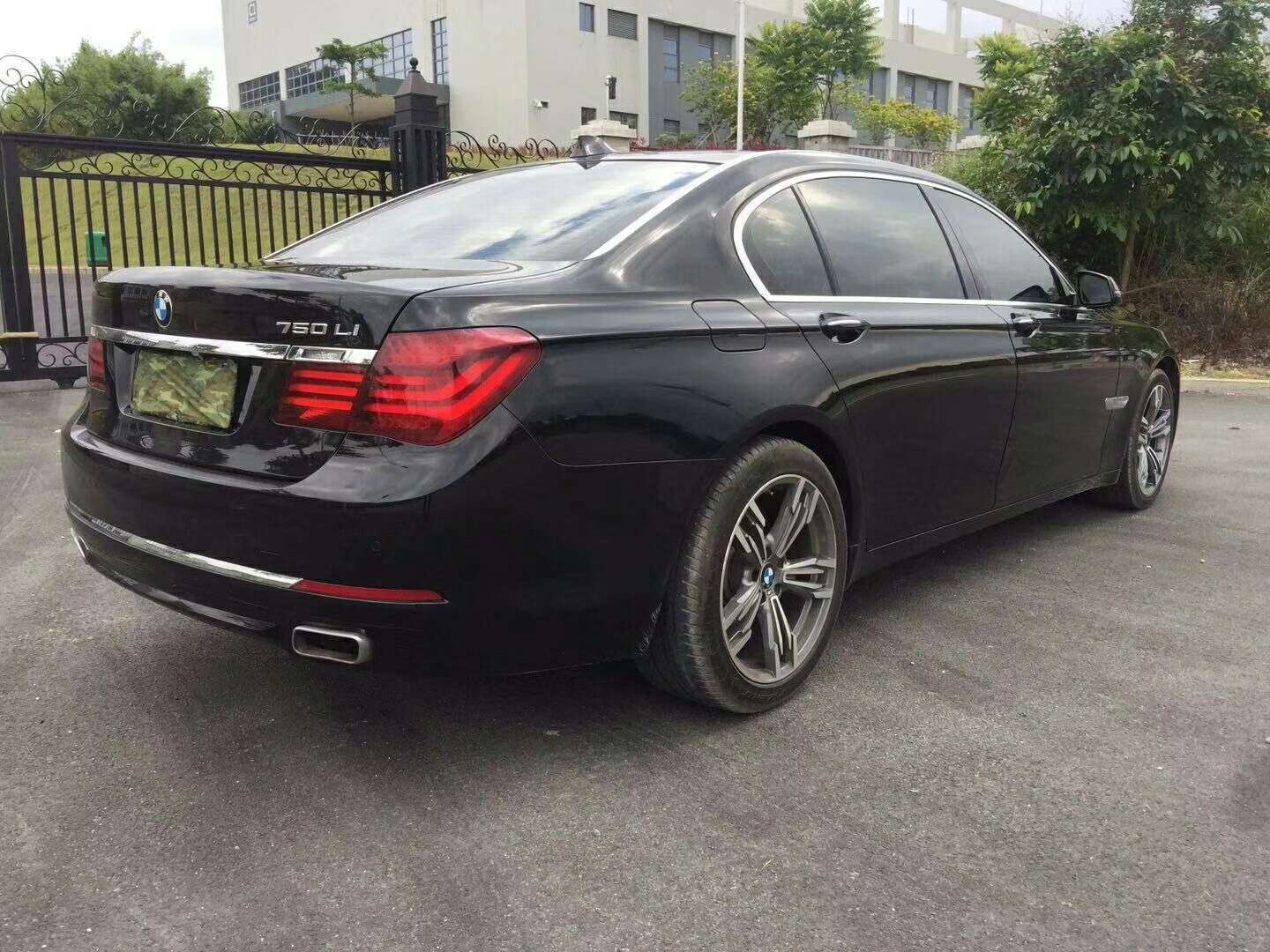 面对着23万的宝马320,黄江二手车15款宝马7系仅20多万