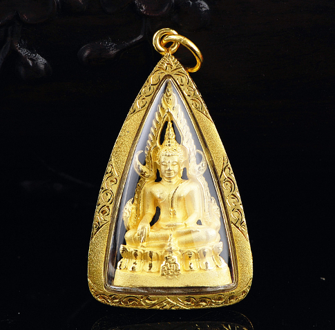 盛世无双泰国佛牌种类介绍:成功佛,最为完美优雅的佛像