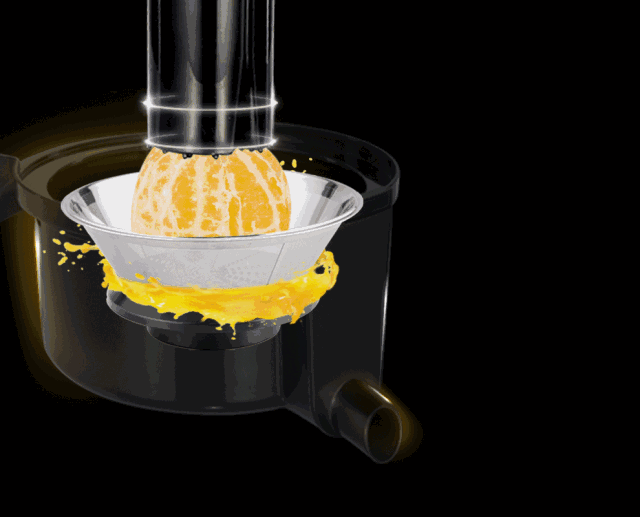 水果经受千公斤级以上压力压榨出汁,是纯物理压榨工艺,且全程在低温(0