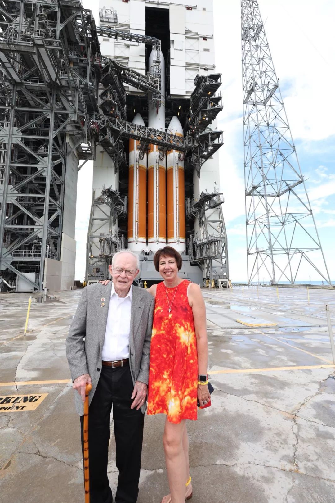 滚动 帕克太阳探测器被誉为史上最靠近太阳的"追日神探",2024年将飞抵