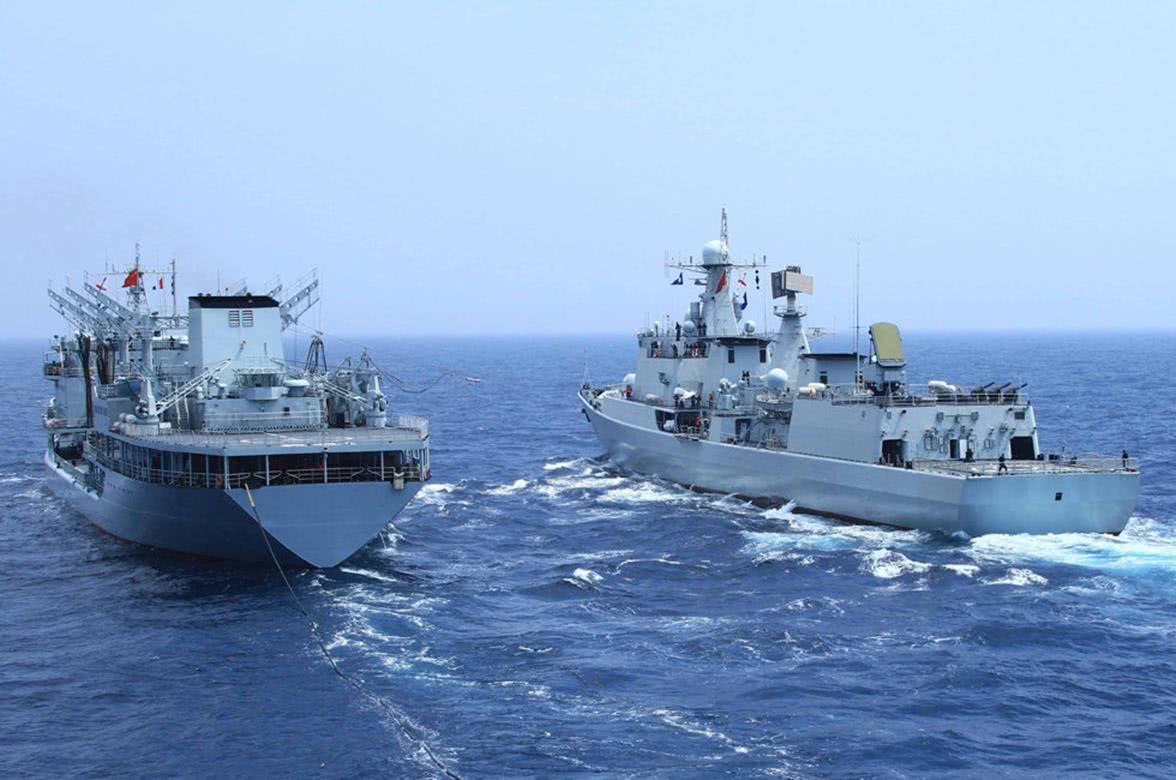 人民海军走向远洋首功之臣光荣退休,曾被喻为"中华补给第一舰"