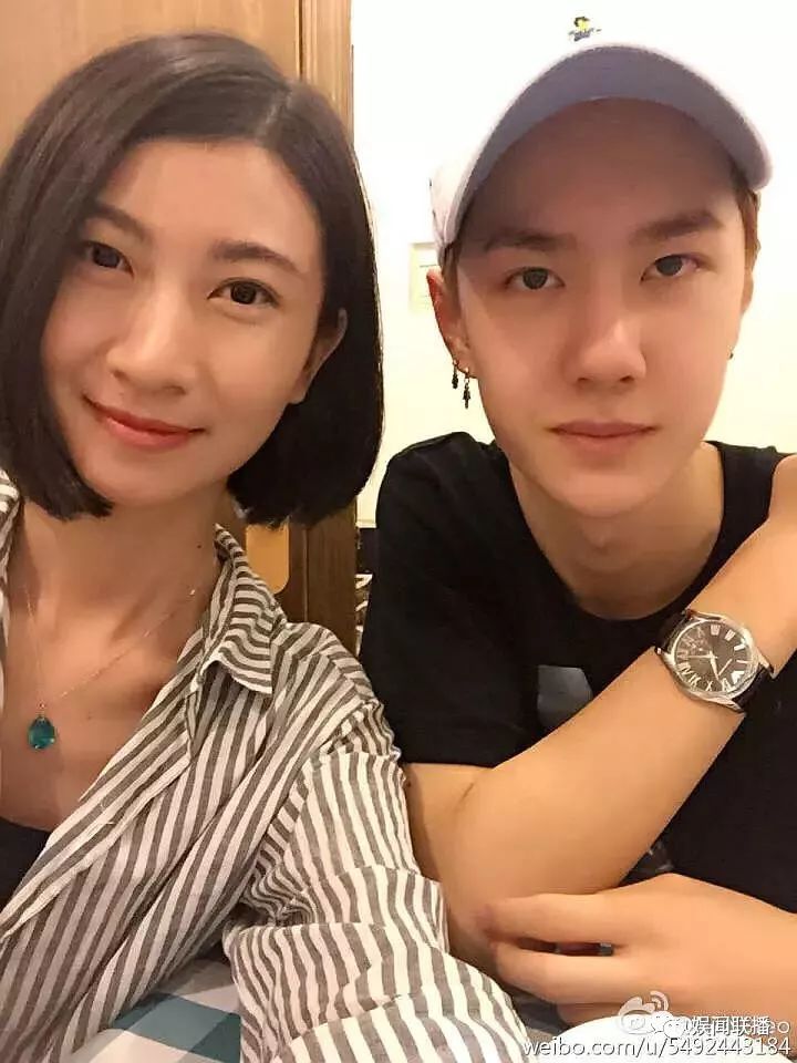 整容,和孟美岐恋爱,带美合吃鸡,这两天王一博有点忙