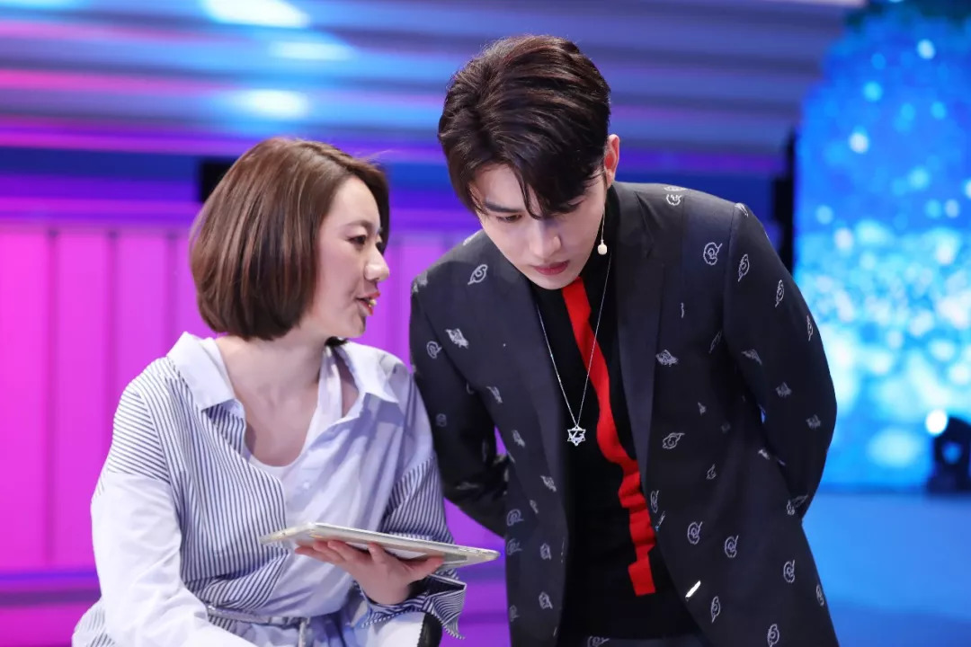 zero-g蒙恩首次公开卧室 粉丝:希望你住进我心里