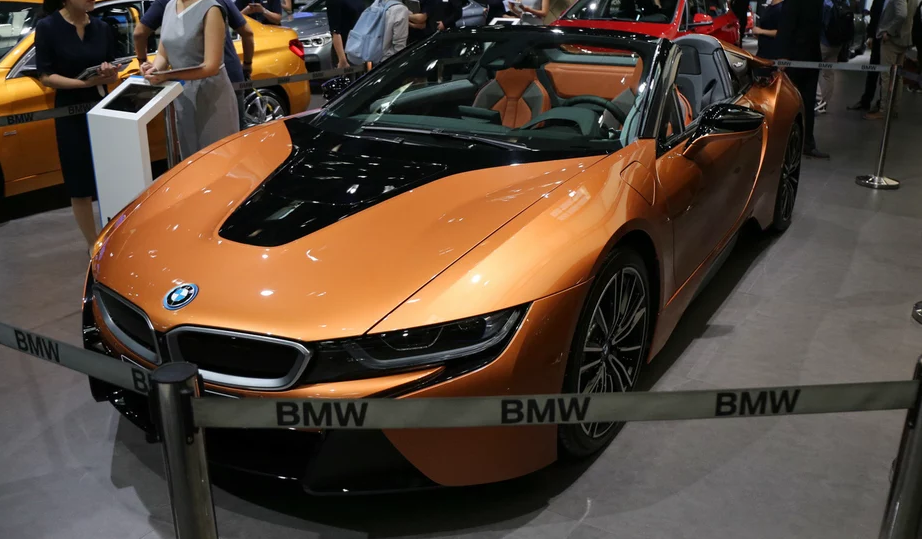 宝马i8要搭载四缸发动机擅长玩三缸的居然要放弃三缸