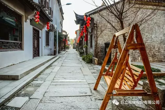 并缔发展 ▏巨立电梯带你一同邂逅洪湖龙街