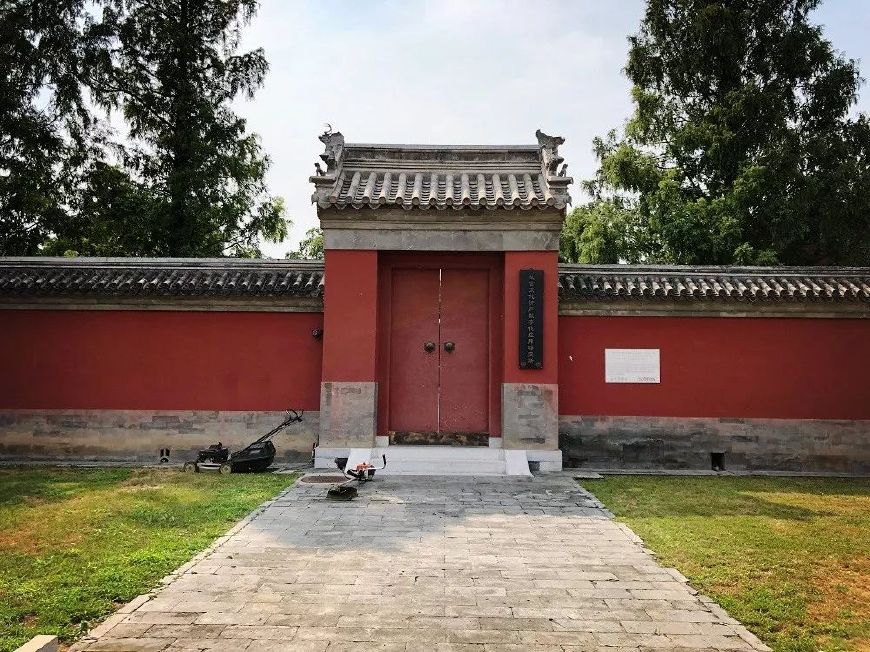 2 御花园 璎珞和乾隆皇帝的第一次见面,就是在御花园.