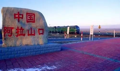 第十天:克拉玛依市——阿拉山口口岸从喀纳斯返布尔津县向西南方向