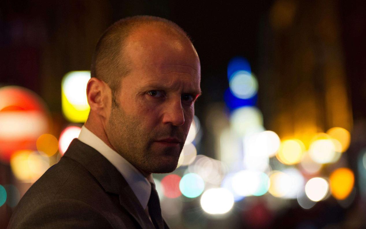 51岁的硬汉杰森斯坦森,还曾混过黑帮