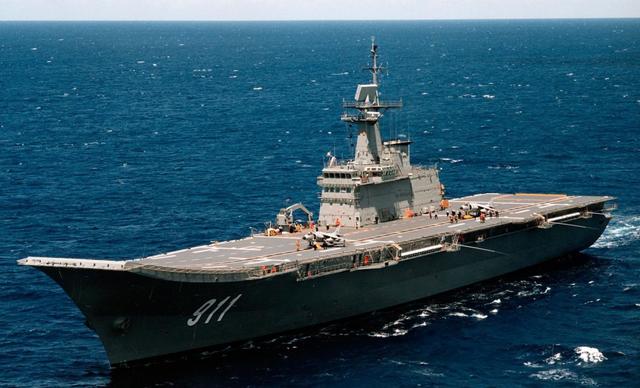 西班牙海军航母图片