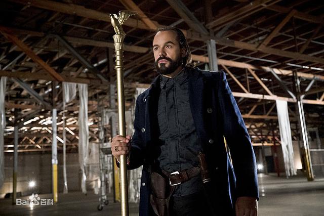 最后巴别塔计划被正义联盟破坏,汪达尔萨维奇也被关在监狱中,但蝙蝠侠