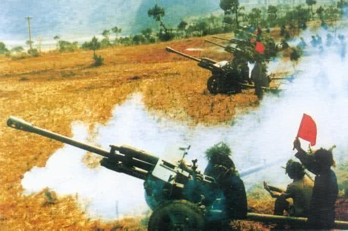 中越战争炮兵图片