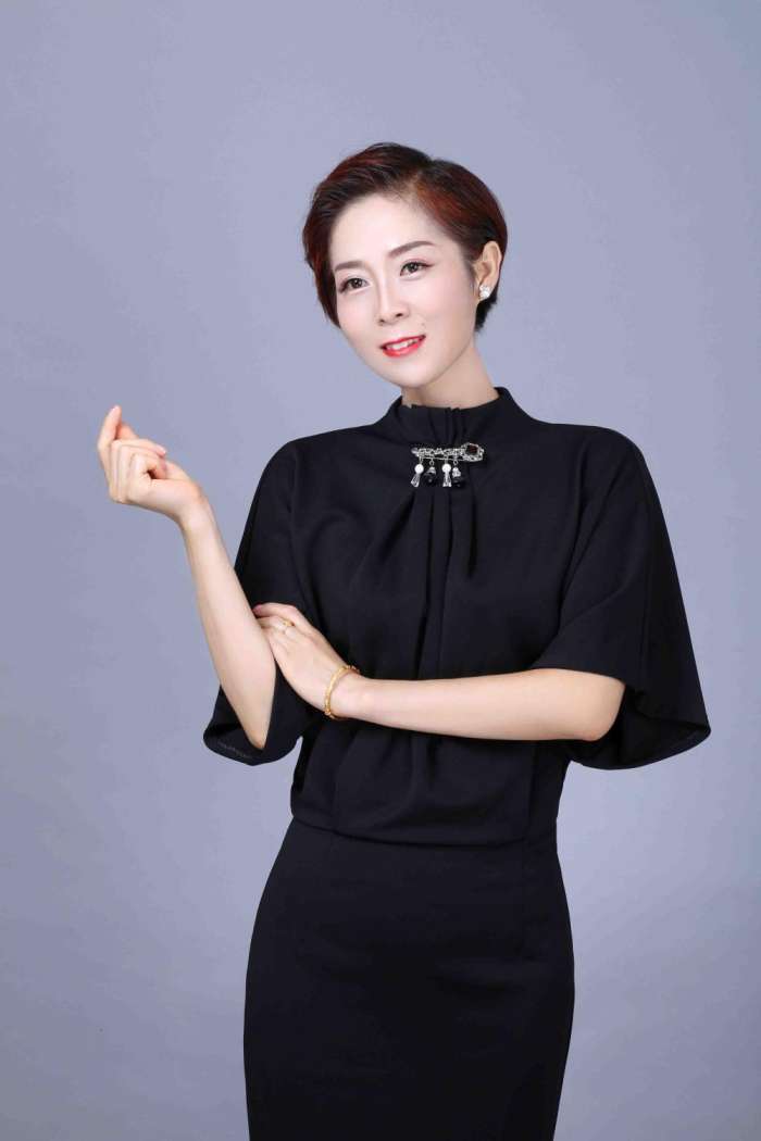 杨海燕活得明白才能活得漂亮