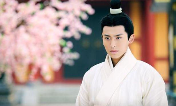 《美人制造》风流倜傥,心思缜密的太医裴云天,以及《班淑传奇》里与