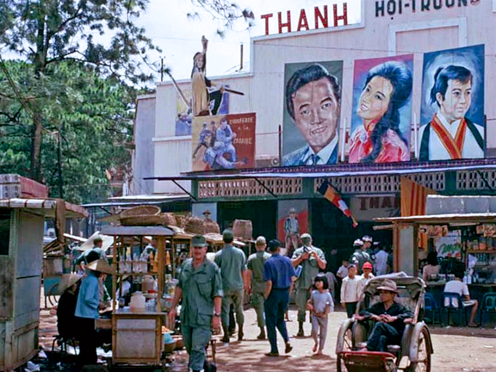 越南旧影1960年代,战争中的城镇波来古