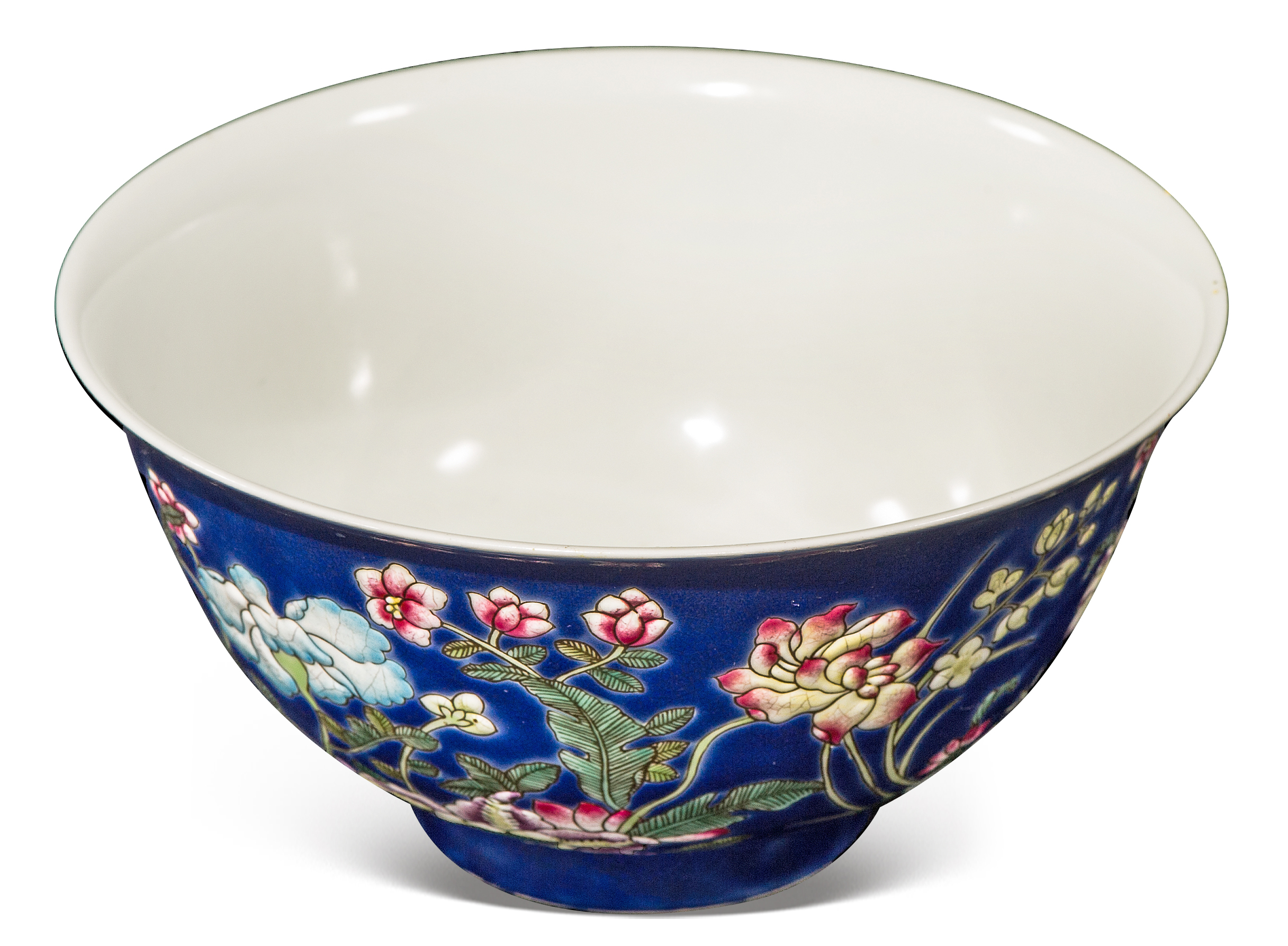 香港纪伯伦国际拍卖行:业界备受争议的雍正 蓝地珐琅彩九秋同庆纹碗