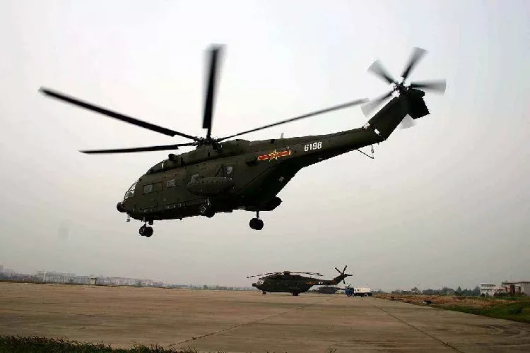 空军搜救大队的直-8直升机