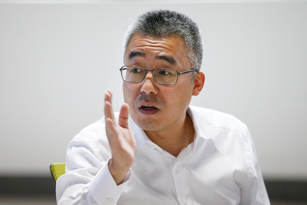 黎瑞刚:文娱行业普遍存在公司估值虚高的问题_凤凰网