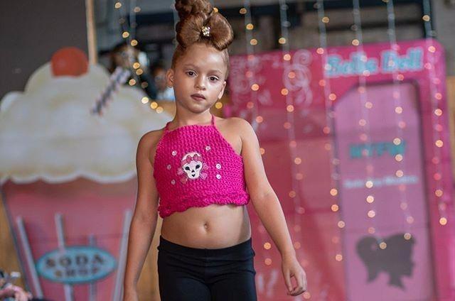 时装周小孩子走秀比大人戏还多各个都是小精灵