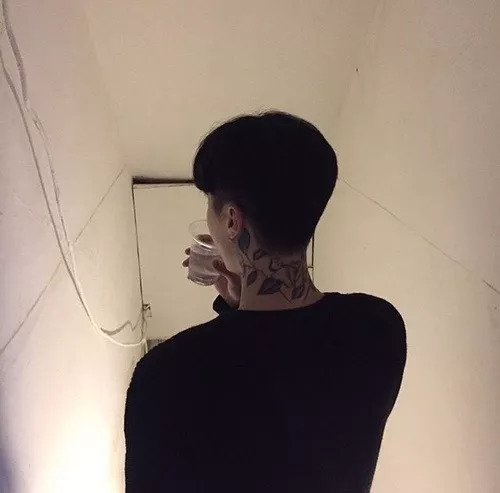 想纹身怕后悔这些小纹身比花臂好看多了