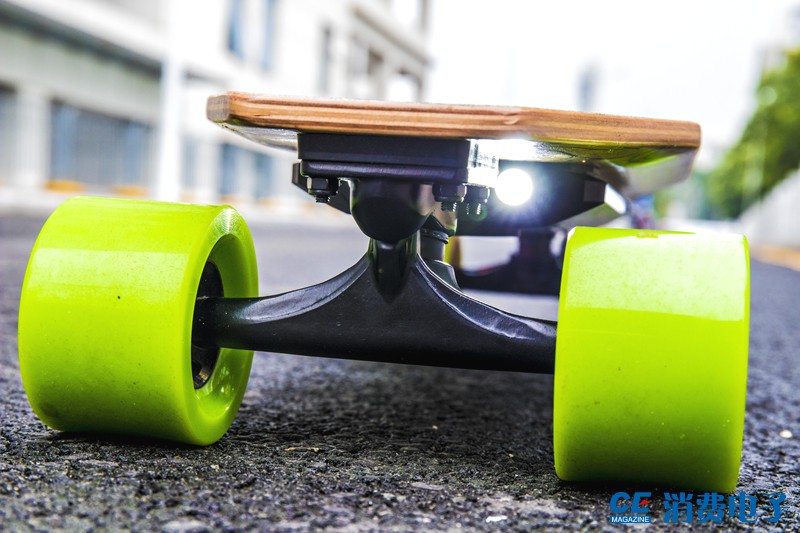 action智能电动滑板评测