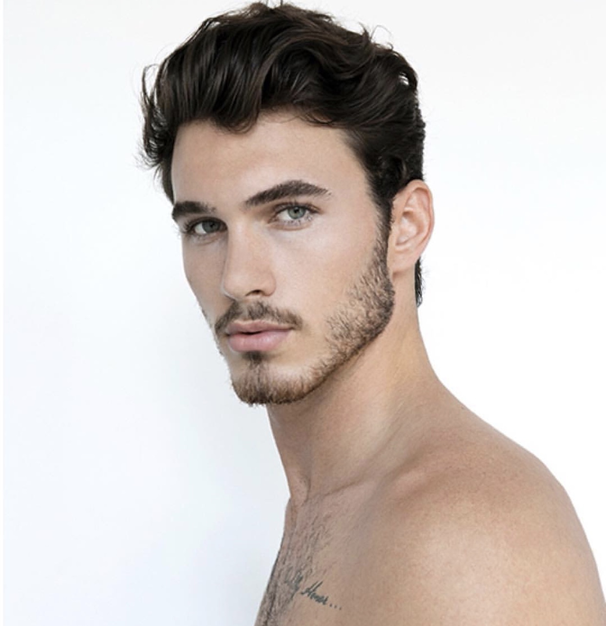 美国真人秀幸存者中秀色可餐的洛杉矶男孩儿michaelyerger