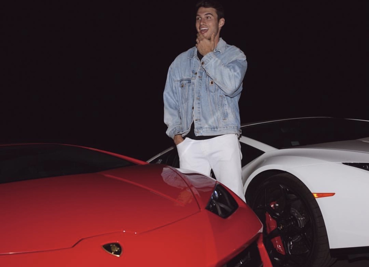 美国真人秀幸存者中秀色可餐的洛杉矶男孩儿michaelyerger