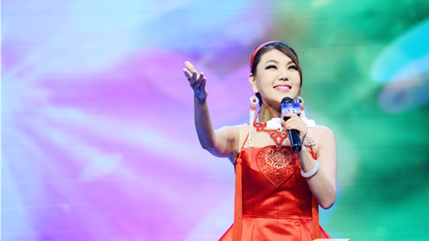乌兰图雅这首广场舞神曲会跳吗?大江南北每个大妈都喜欢!