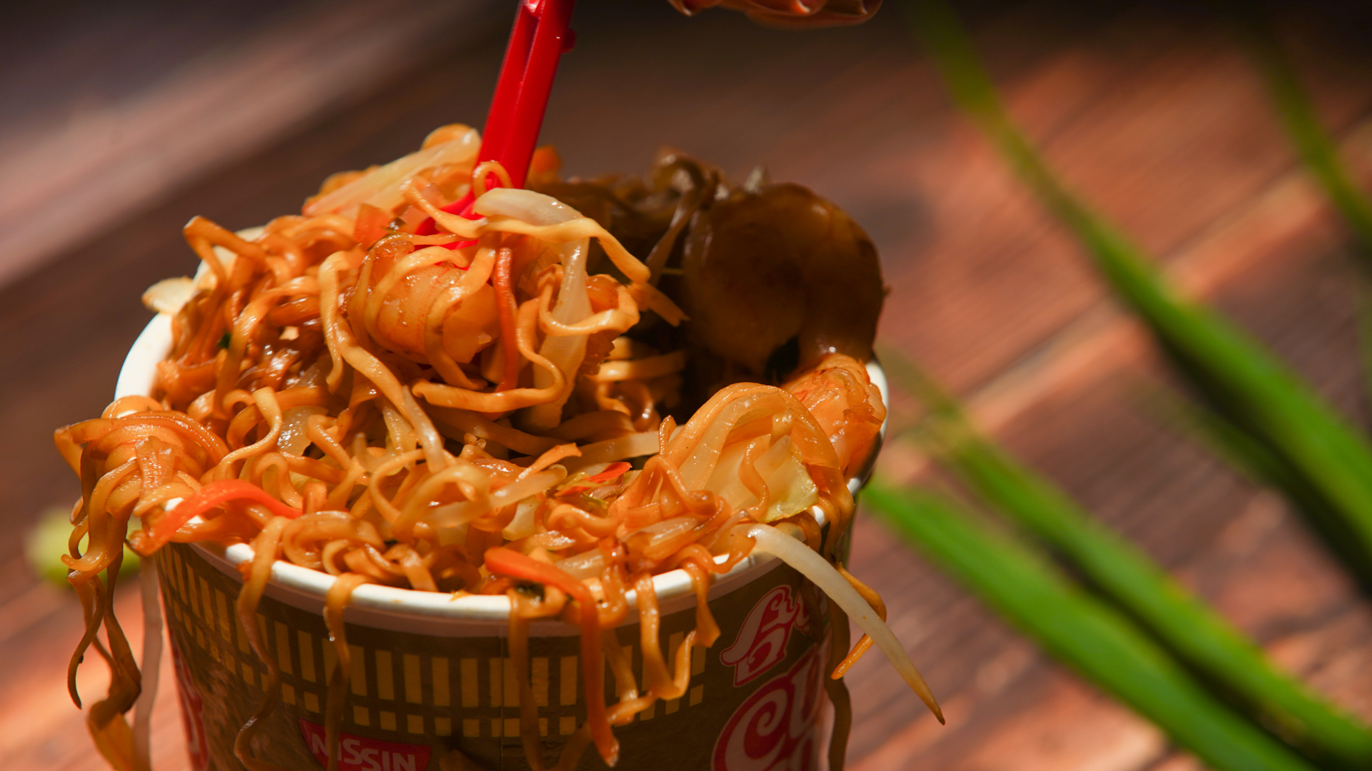 食美味美:儿子喜欢吃泡面,母亲想出这种办法,儿子爱吃还有营养