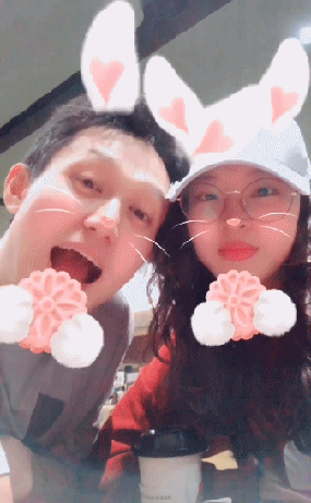 惠若琪与老公合体卖萌大秀恩爱 眼里满满都是爱