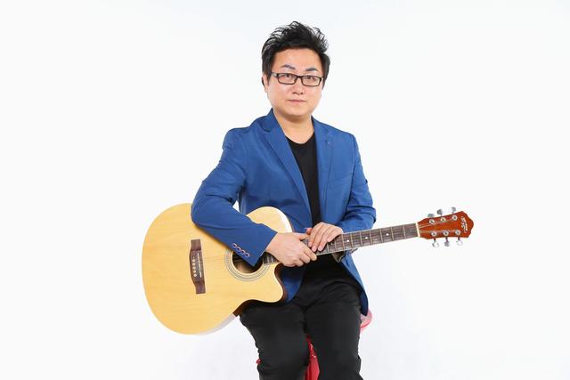 著名原创音乐人,华语金曲十佳歌手:刘晓龙刘晓龙,江西九江,中国内地