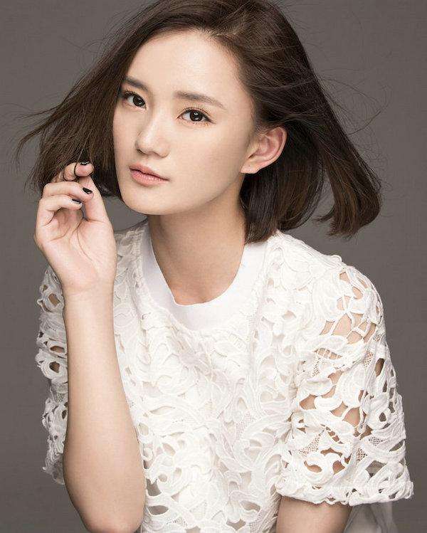 个资源无限的女星沦落到仅18线的配角,这让很多人感到震惊,她就是馨子