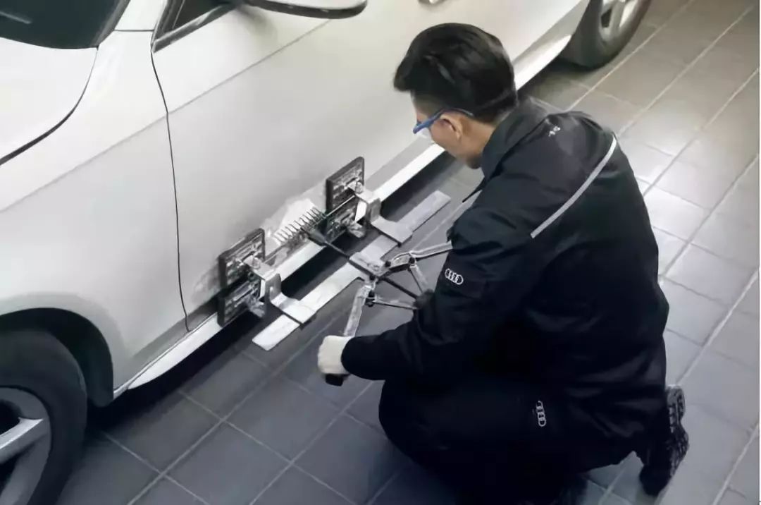 惊叹现在奥迪轻小损伤钣喷维修6小时就能交车