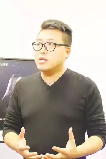 姓名:li , jason(李震宁)党派:列治文优先现职:连锁餐饮业姓名:wong