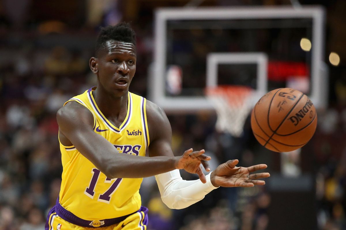 伊萨克-邦加:想像魔术师那样打球,让队友融入比赛