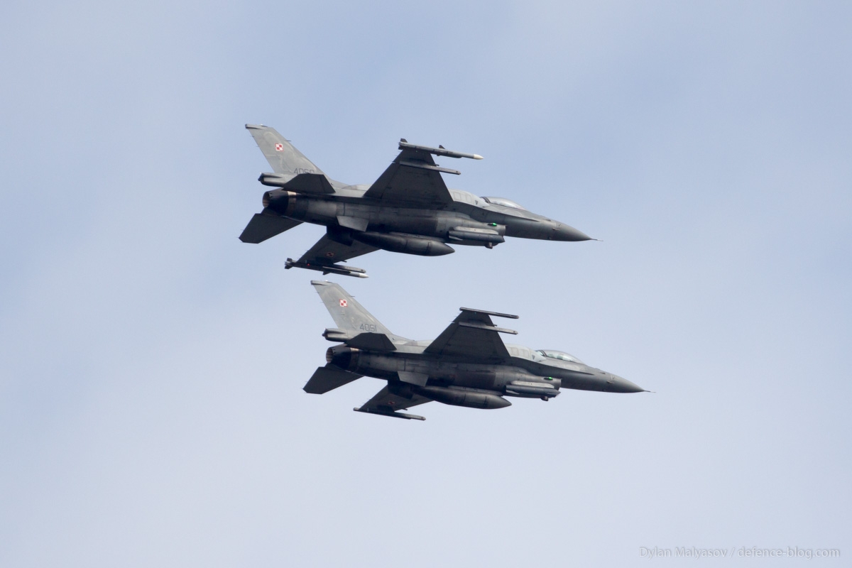 波兰派遣4架f-16战斗机参加在乌克兰举行的"晴空2018"空战演习