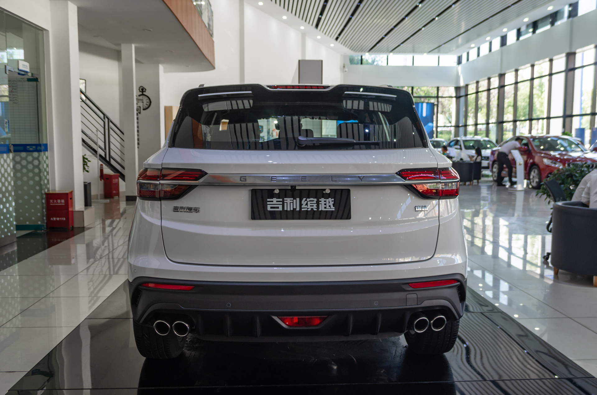 时光竞速美学-吉利全新suv缤越已到店