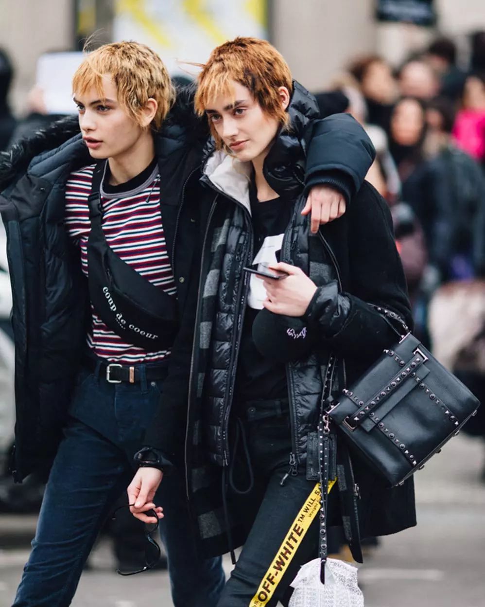 壁纸走在伦敦街头的潮人长什么样