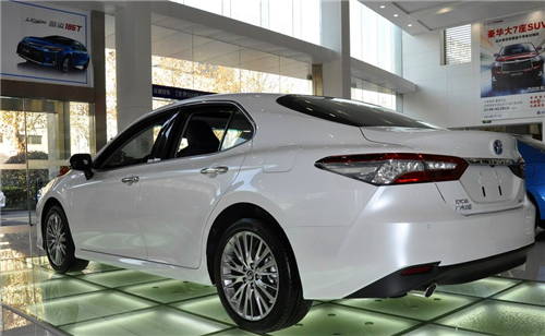 第十代凯美瑞震撼上市仅售15万起北京最新报价