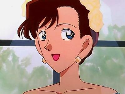 名侦探柯南剧中出现的十大龙套美女有一个竟是新一的女友