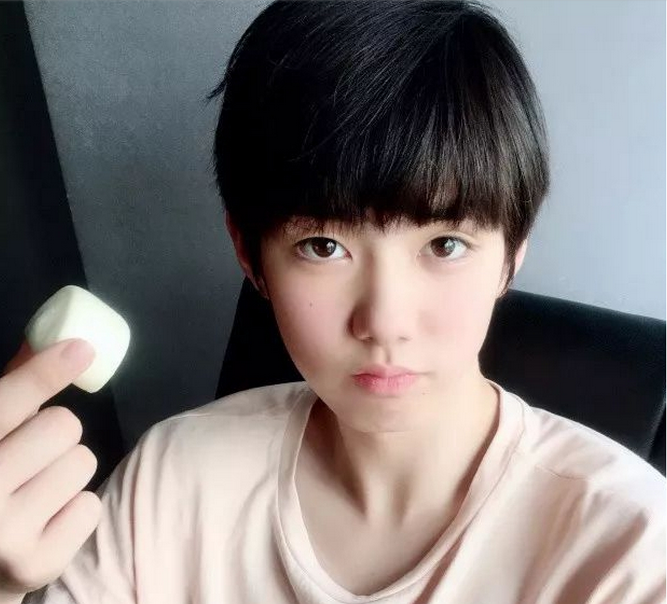 爆前tf家族成员陈玺达被粉丝追债 疑似回怼:想死吧