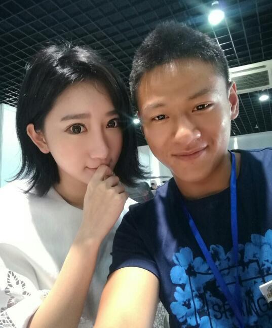 斗鱼户外头牌主播成月光族自掏腰包低调做公益引发无数网友点赞