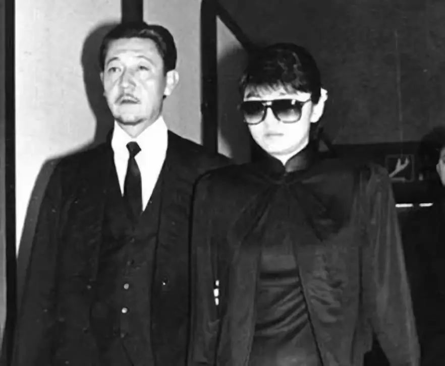 蒋孝武和蔡惠媚参加蒋经国葬礼