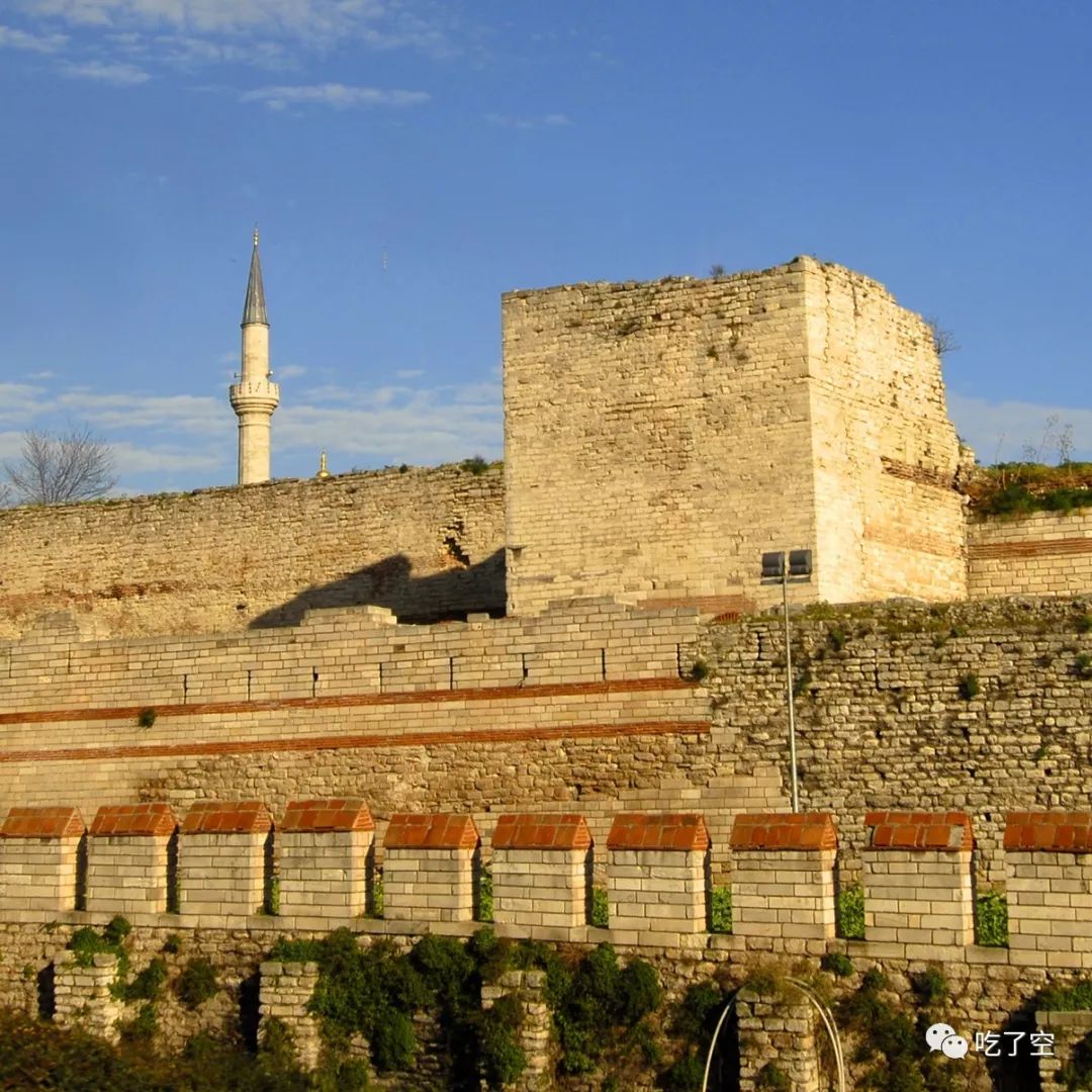 狄奥多西城墙图片