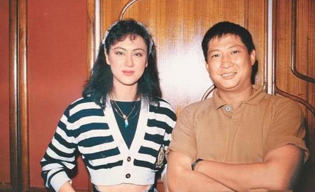 洪金宝53岁娇妻,混血容颜姿色天然,年轻时的她堪比女神王祖贤