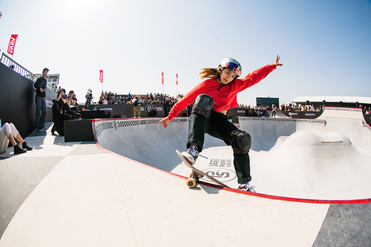 加冕2018年vans职业公园滑板赛总决赛brightonzeuner和alexsorgente分