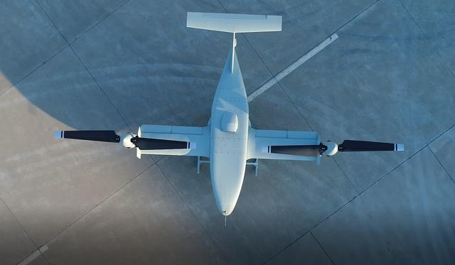 点赞彩虹!国产倾转旋翼无人机亮相珠海,未来可上舰对海察打一体