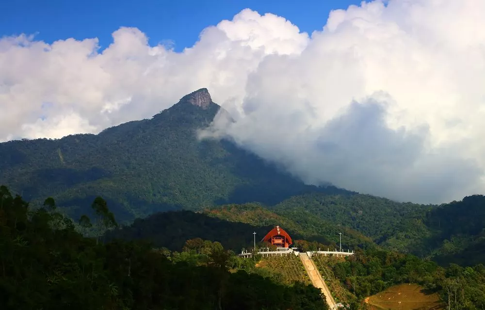 五指山水满乡旅游景点图片