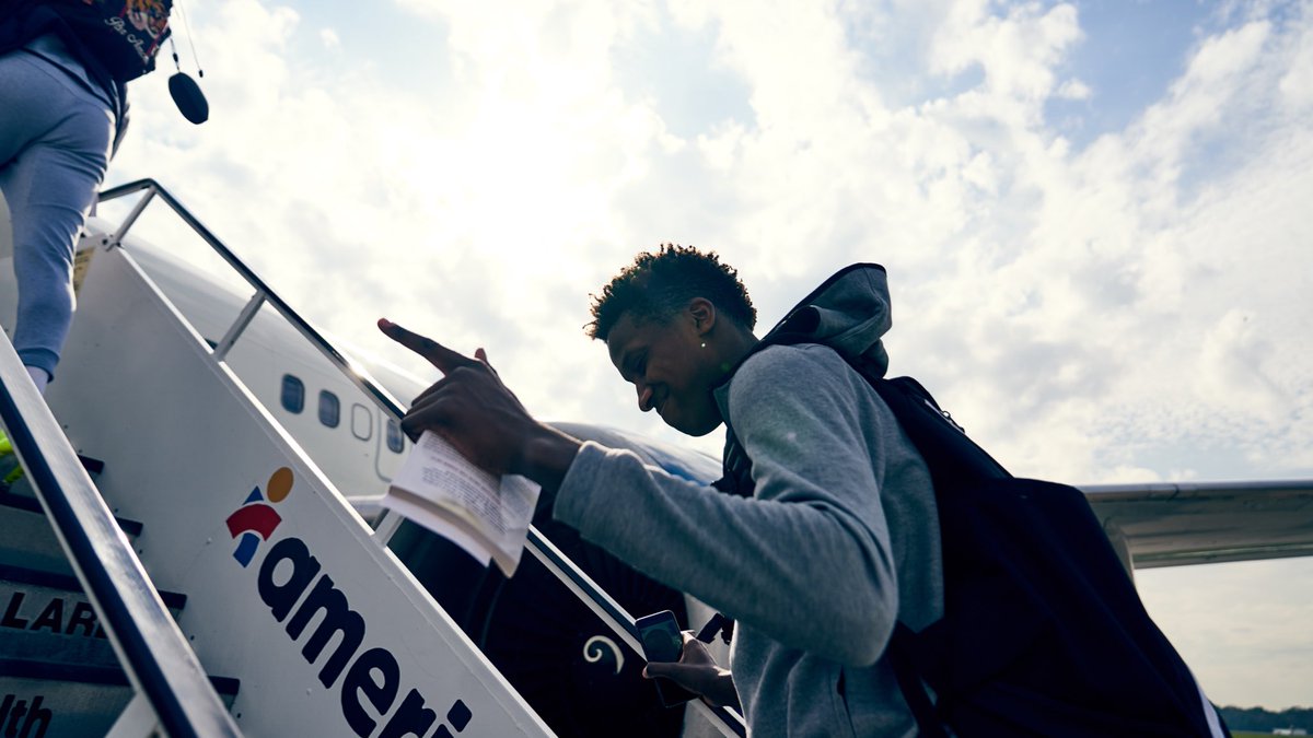 客战独行侠!尼克斯众将抵达达拉斯