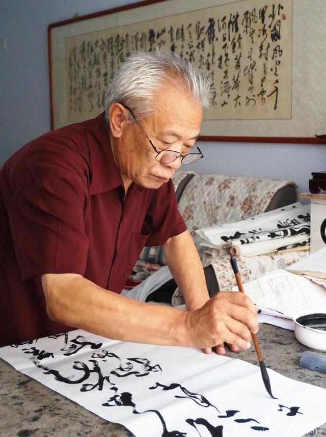 中国著名书画家殷夫又有新创意,不能错过__凤凰网